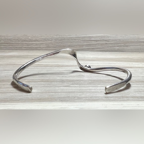 Designer Sterling Silver Turquoise Twisted Wave Asymmetrical Cuff Bracelet - Picture 4 of 8